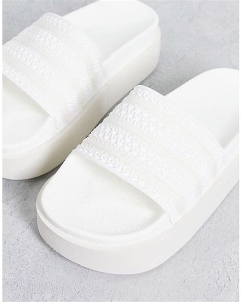 adidas adiletten weiß|adidas adilette slides.